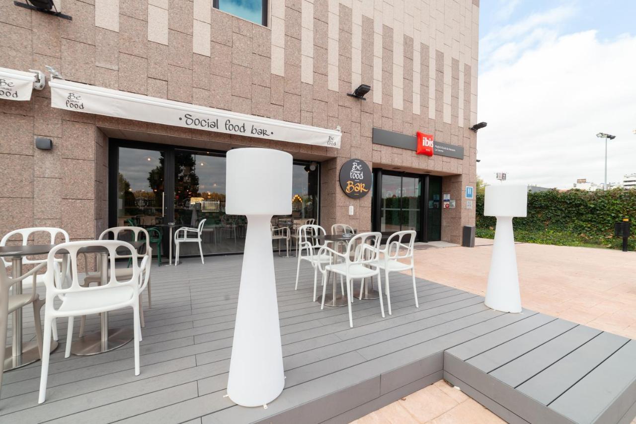 Ibis Alcala De Henares La Garena Hotel Bagian luar foto