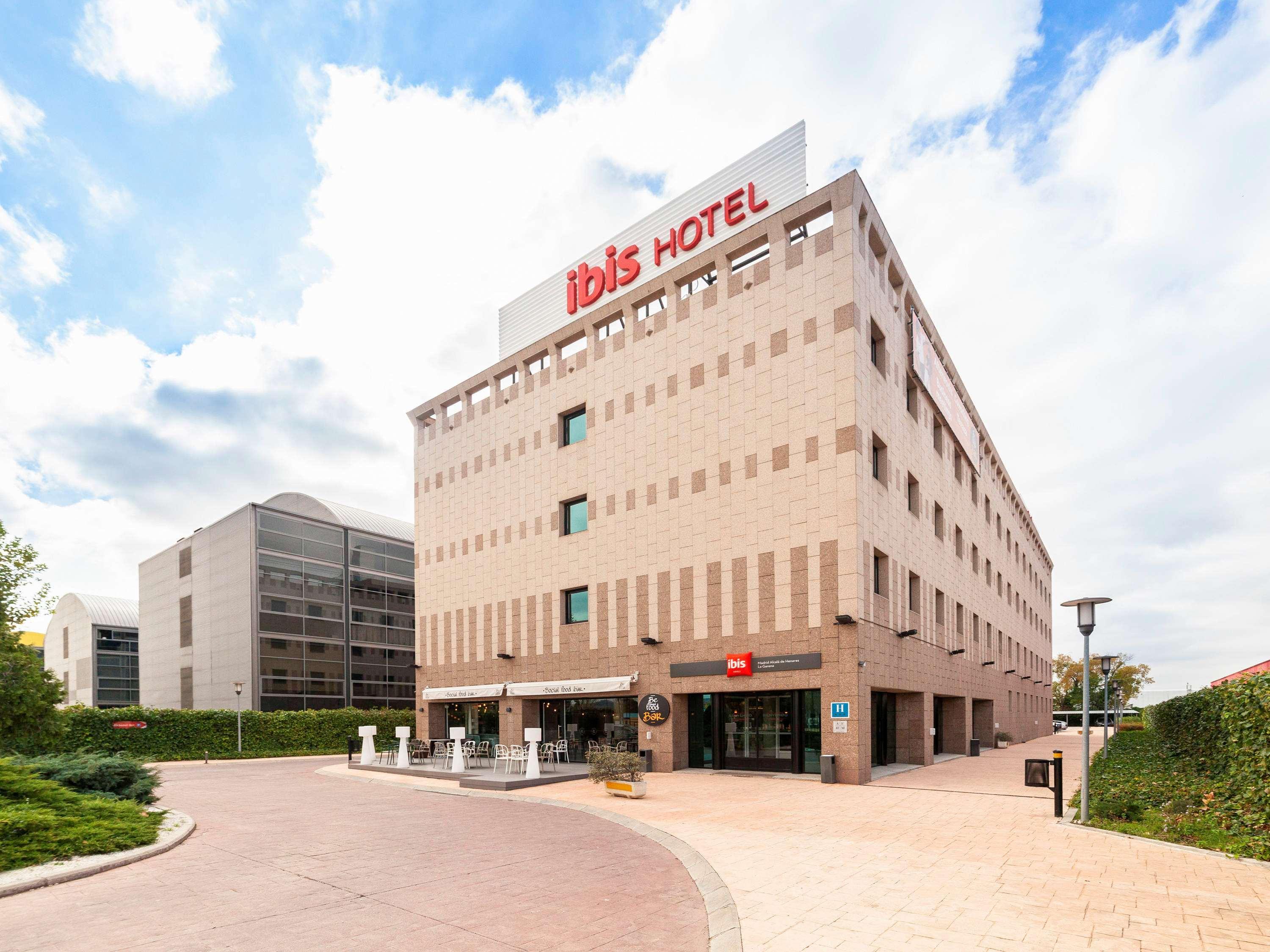 Ibis Alcala De Henares La Garena Hotel Bagian luar foto